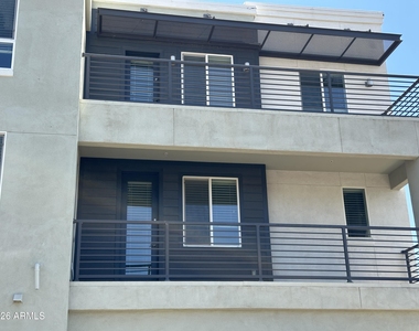 1250 N Abbey Lane - Photo Thumbnail 3