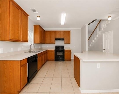 508 Lead Creek Drive - Photo Thumbnail 10