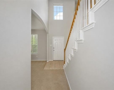 508 Lead Creek Drive - Photo Thumbnail 4