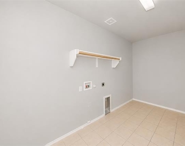 508 Lead Creek Drive - Photo Thumbnail 22