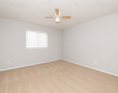 508 Lead Creek Drive - Photo Thumbnail 24