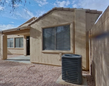 7428 W Pioneer Street - Photo Thumbnail 14