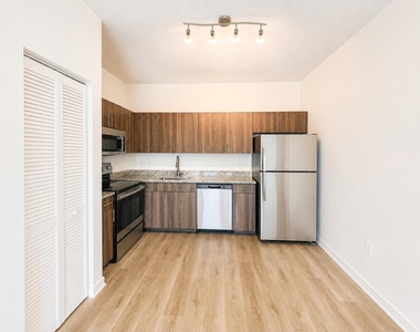 4250 Lakewood Road - Photo Thumbnail 6