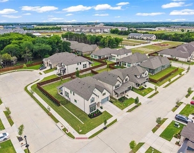 609 Northside Drive - Photo Thumbnail 32