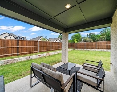 609 Northside Drive - Photo Thumbnail 30