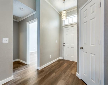 8101 Bay Street - Photo Thumbnail 3
