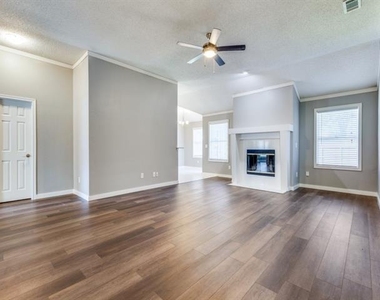 8101 Bay Street - Photo Thumbnail 4