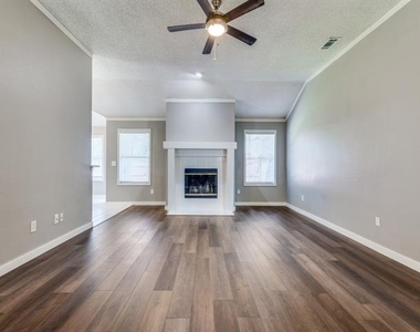 8101 Bay Street - Photo Thumbnail 6