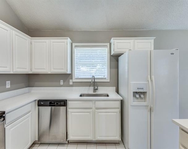 8101 Bay Street - Photo Thumbnail 12