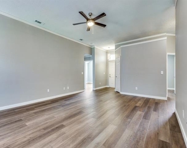 8101 Bay Street - Photo Thumbnail 7
