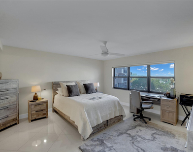 5100 N Ocean Boulevard - Photo Thumbnail 14