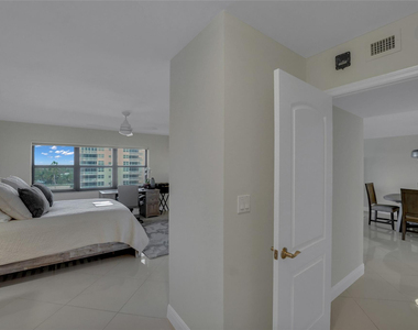 5100 N Ocean Boulevard - Photo Thumbnail 12