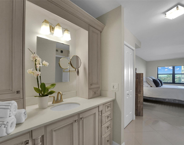 5100 N Ocean Boulevard - Photo Thumbnail 11