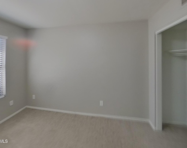 19809 N 47th Lane - Photo Thumbnail 11