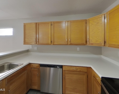 19809 N 47th Lane - Photo Thumbnail 4