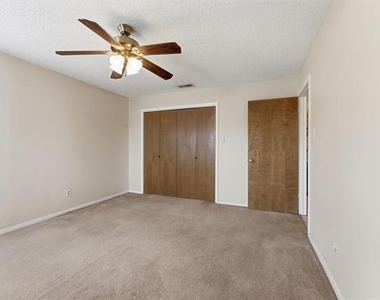 410 W Franklin Street - Photo Thumbnail 10