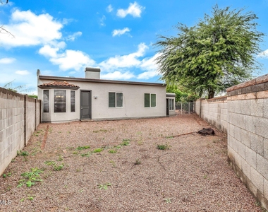 9379 E Windrose Drive - Photo Thumbnail 46