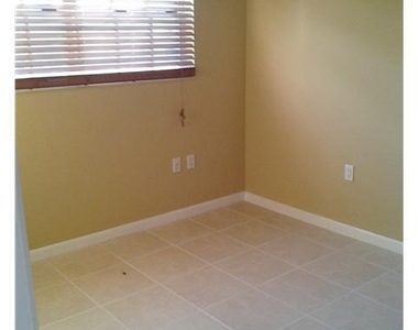 8841 Nw 14th Street - Photo Thumbnail 6
