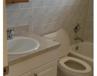 8841 Nw 14th Street - Photo Thumbnail 4