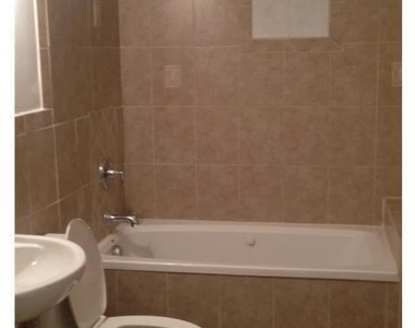 8841 Nw 14th Street - Photo Thumbnail 5