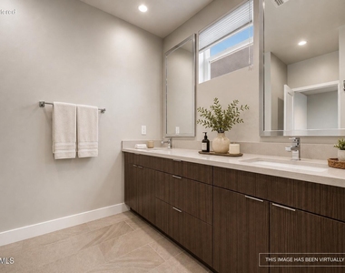 2825 N 42nd Street - Photo Thumbnail 12