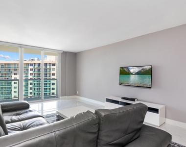 19380 Collins Avenue - Photo Thumbnail 21