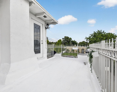 412 El Prado - Photo Thumbnail 34