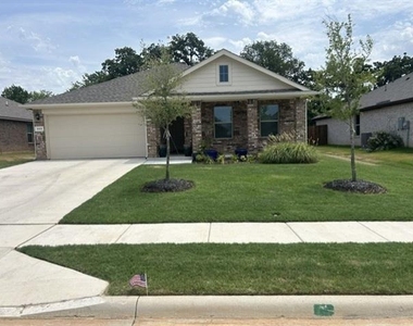 333 Lubbock Drive - Photo Thumbnail 20