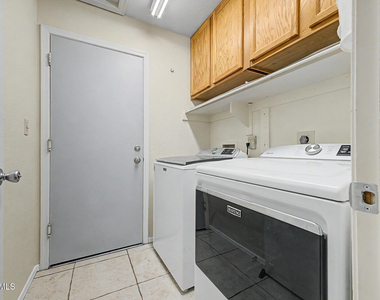 1291 W Butler Drive - Photo Thumbnail 15