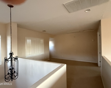 642 E Torrey Pines Place - Photo Thumbnail 18