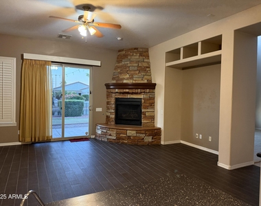 642 E Torrey Pines Place - Photo Thumbnail 5