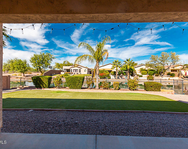 642 E Torrey Pines Place - Photo Thumbnail 28