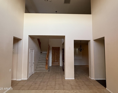 642 E Torrey Pines Place - Photo Thumbnail 10