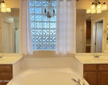 642 E Torrey Pines Place - Photo Thumbnail 25