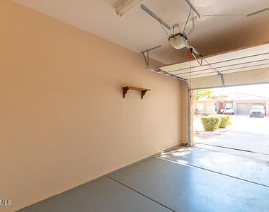 642 E Torrey Pines Place - Photo Thumbnail 30
