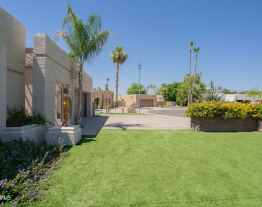 16630 N 67th Street - Photo Thumbnail 4