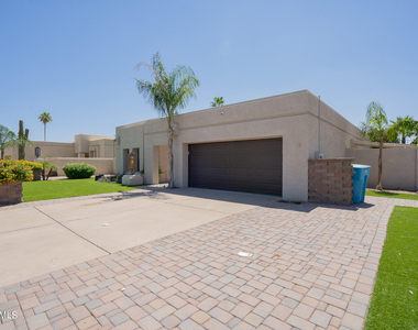 16630 N 67th Street - Photo Thumbnail 3