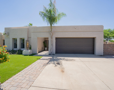 16630 N 67th Street - Photo Thumbnail 1