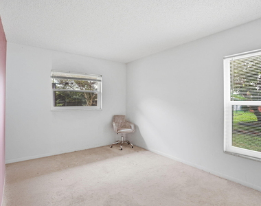 2171 Nw 76th Avenue - Photo Thumbnail 18