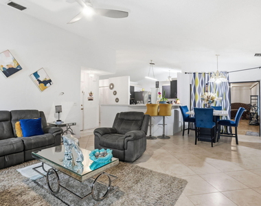 2171 Nw 76th Avenue - Photo Thumbnail 8