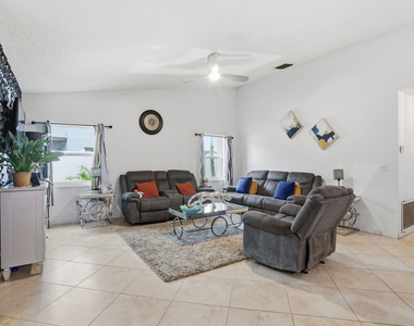 2171 Nw 76th Avenue - Photo Thumbnail 10