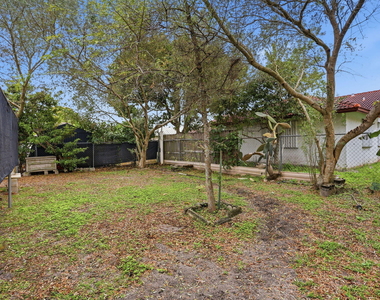 2171 Nw 76th Avenue - Photo Thumbnail 25