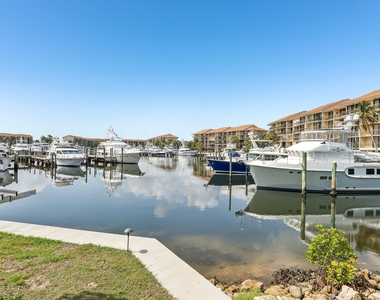 1601 Marina Isle Way - Photo Thumbnail 21