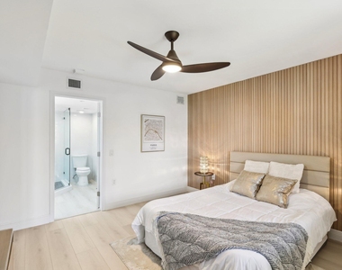1601 Marina Isle Way - Photo Thumbnail 11