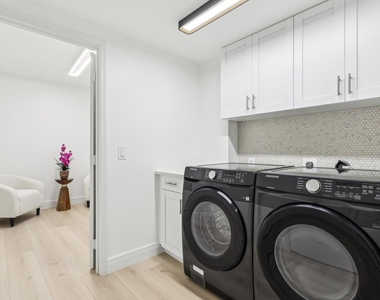 1601 Marina Isle Way - Photo Thumbnail 17
