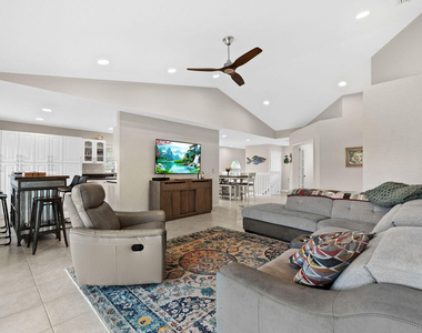 8050 Aberdeen Drive - Photo Thumbnail 14