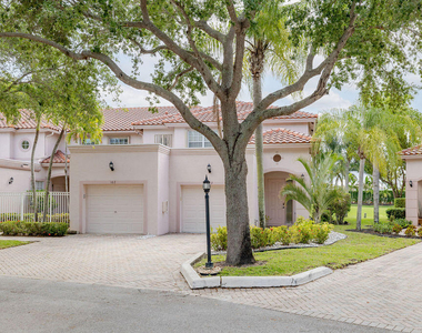 8050 Aberdeen Drive - Photo Thumbnail 3