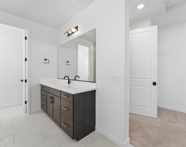 1524 E Carob Court - Photo Thumbnail 34