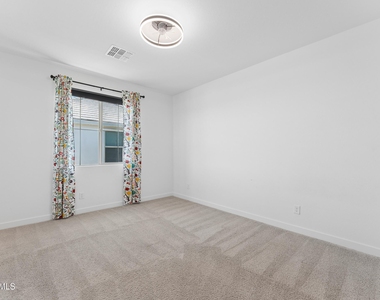 1524 E Carob Court - Photo Thumbnail 44