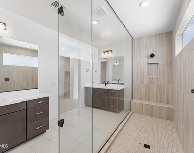 1524 E Carob Court - Photo Thumbnail 37